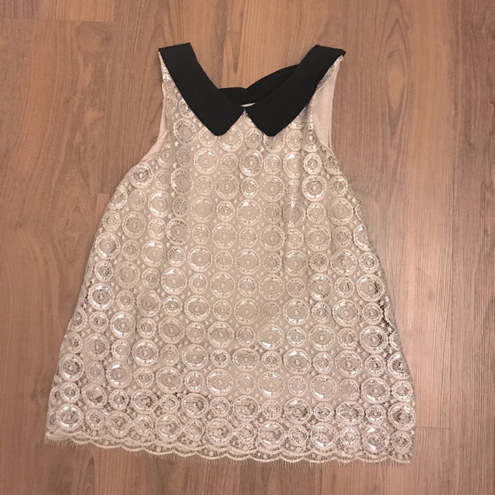 Anthropologie gold lace top with black collar